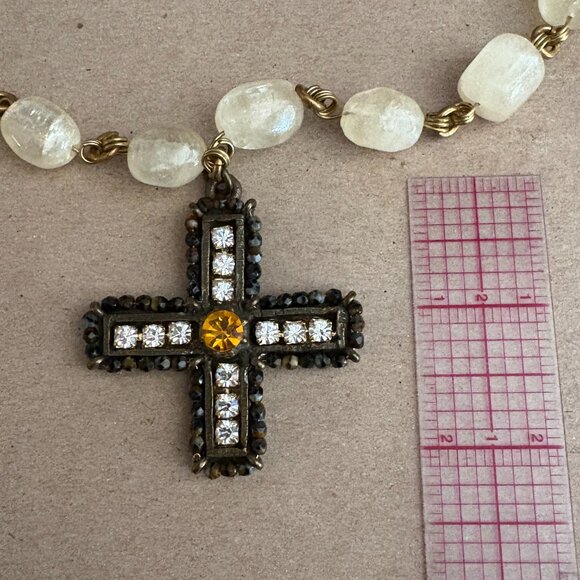 Vintage Gerard Yosca signed cream agate, goldtone metal and cross necklace - Picture 5 of 8